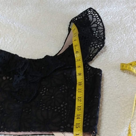 Rebecca Taylor Lace Off-Shoulder Crop Top – Black – 8 - Picture 10 of 15